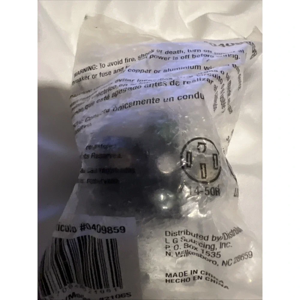 Utilitech Flushmount‎ Range Outlet 0409859 50A-125V/250V 14-50R~NEW~